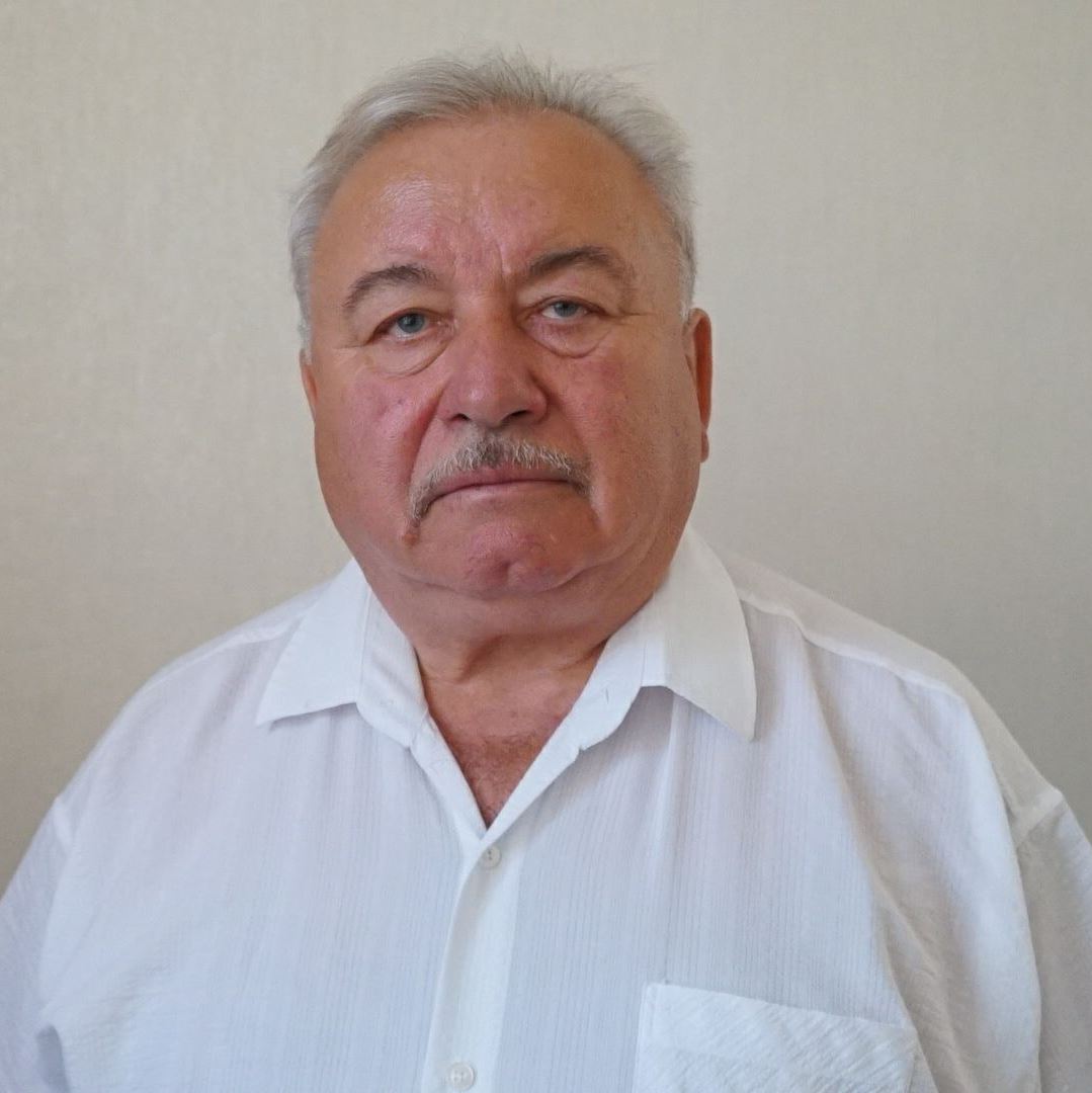 Мацак Владимир Иванович.