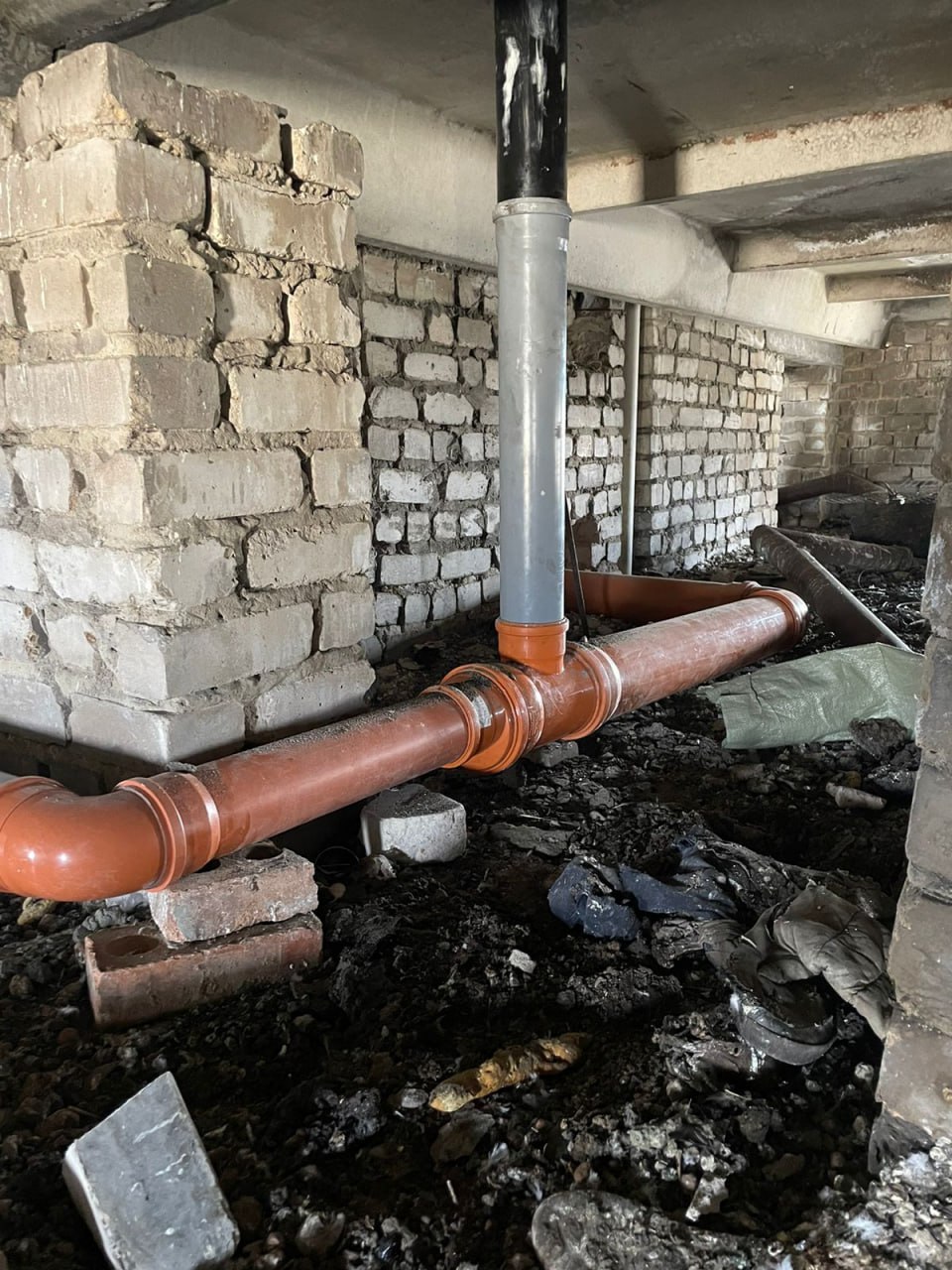 Единая Россия помогает.