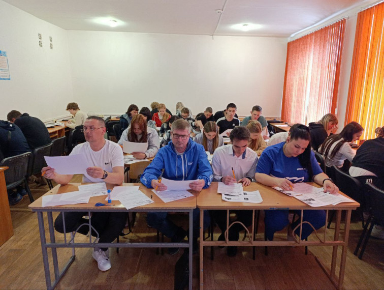 📝В Весёловском округе впервые прошел Диктант Победы!. 📝В Весёловском округе впервые прошел Диктант Победы!.